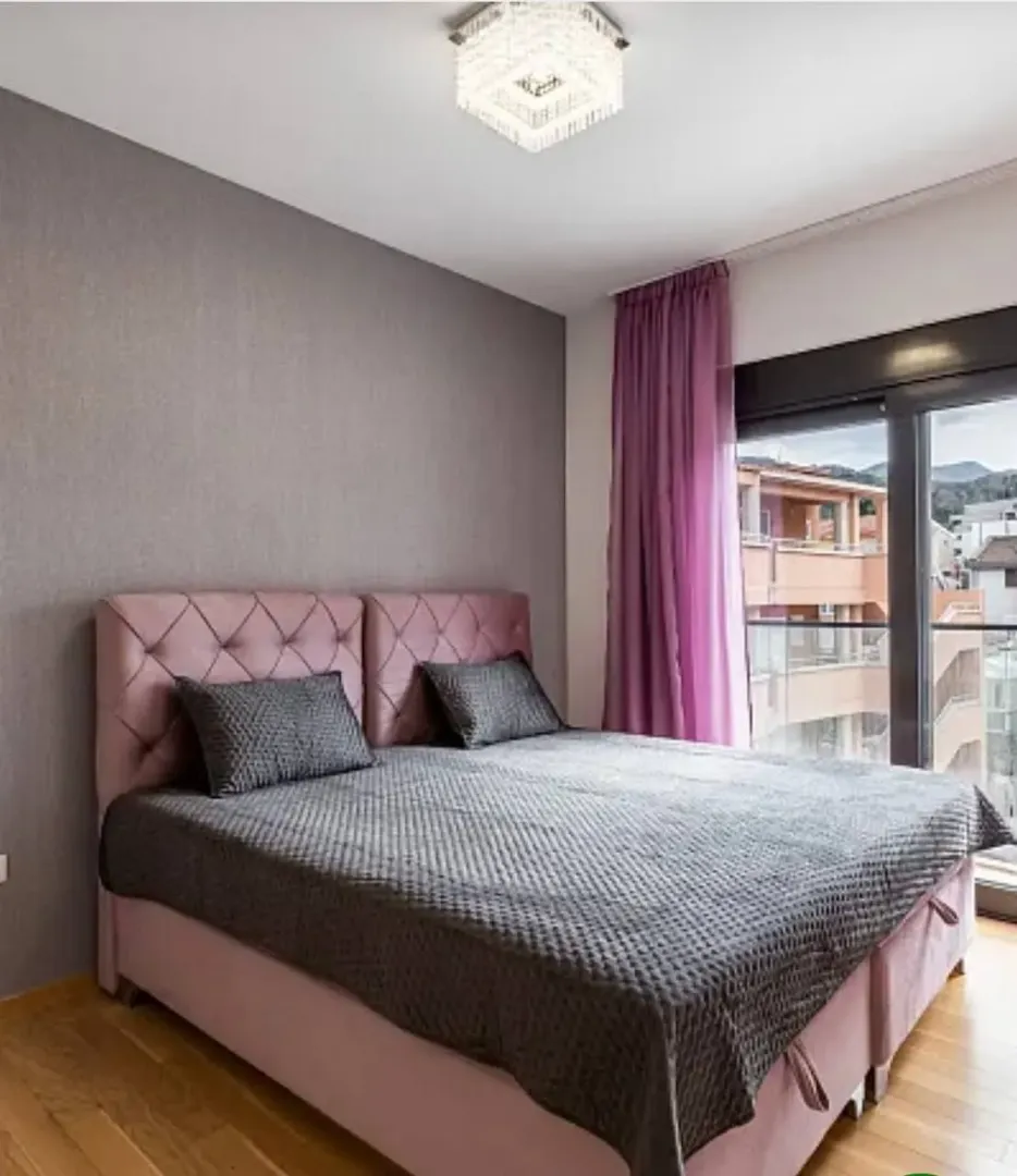 Sale, two bedroom apartment, 84m², Bečići, Budva