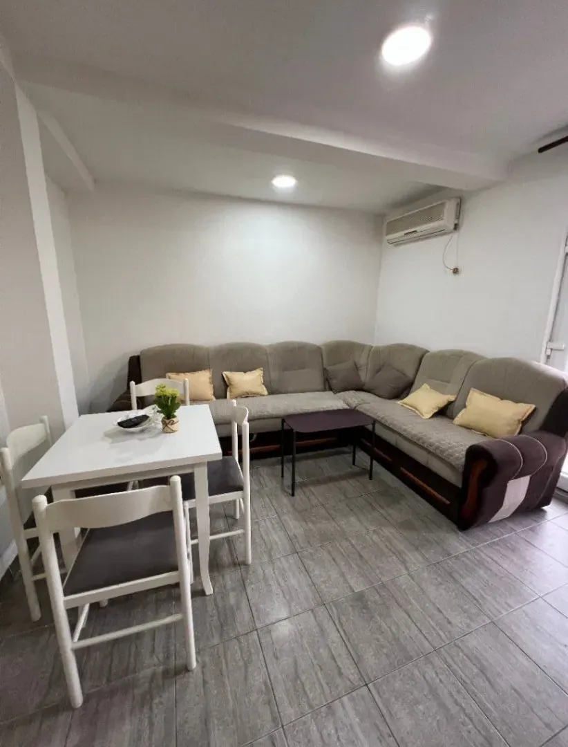 Rent, one bedroom apartment, 40m², Šušanj, Bar