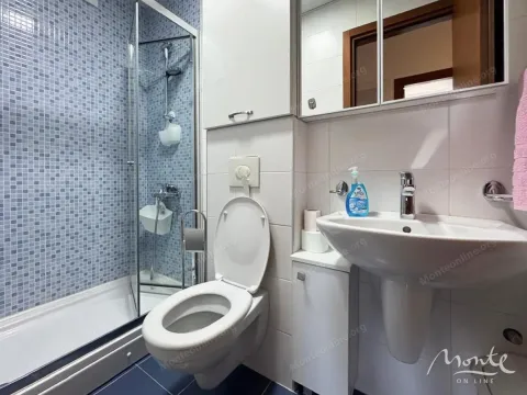 Prodaja, dvosoban stan, 68m², City Kvart, Podgorica - image 10