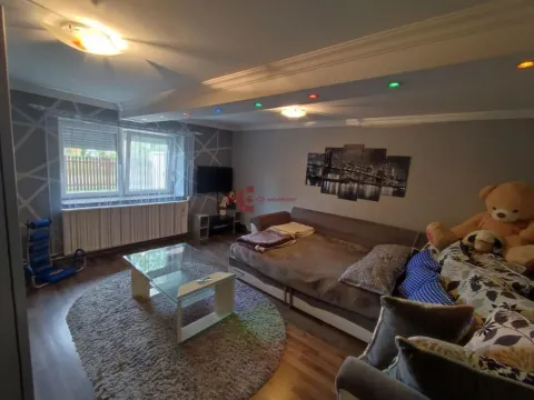 Prodaja, kuća, 313m², Peščara, Subotica - image 20