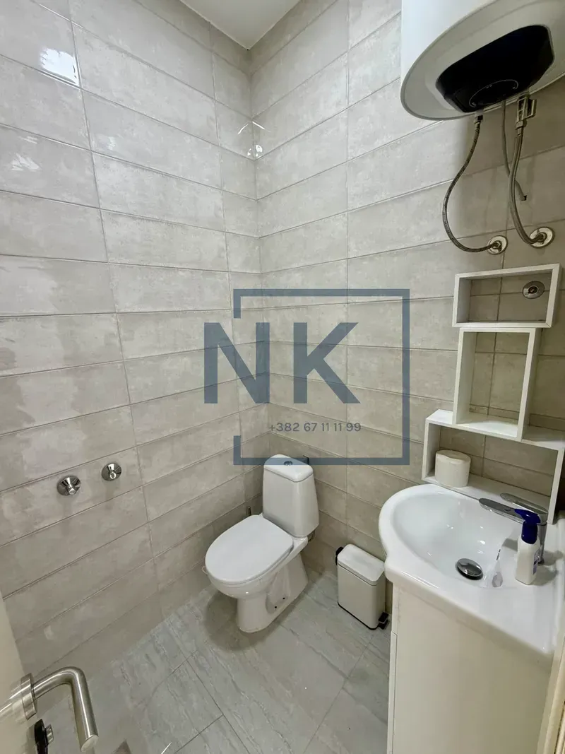 Izdavanje, poslovni prostor, 18m², 1 maj, Podgorica