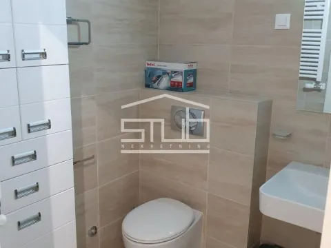 Izdavanje, trosoban stan, 105m², Novi Beograd Blok 65, Novi Beograd Sve Podlokacije - image 12
