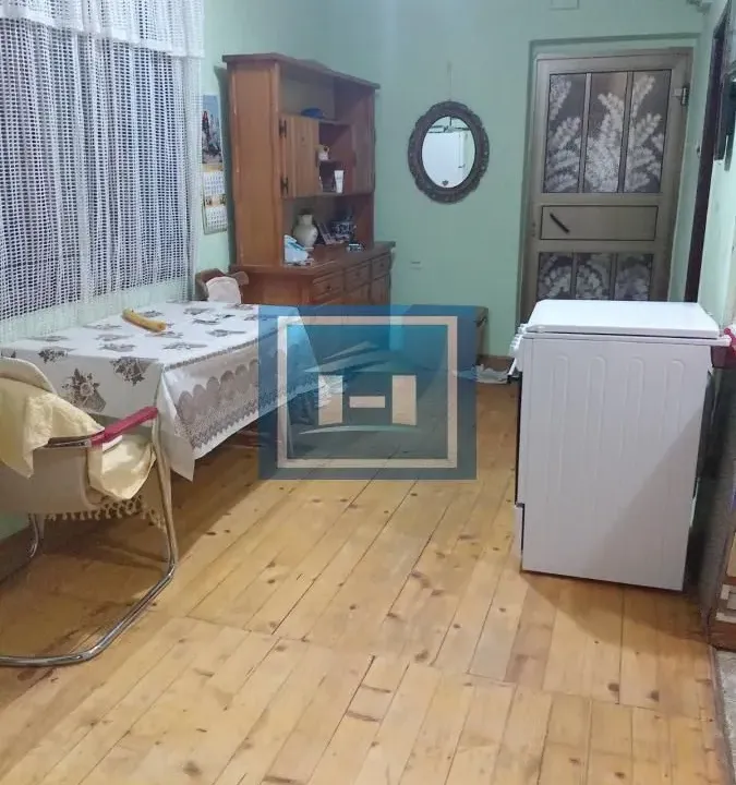 Izdavanje, kuća, 50m², Centar, Jagodina