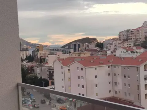 Rent, studio apartment, 35m², Budva, Crna Gora - image 2