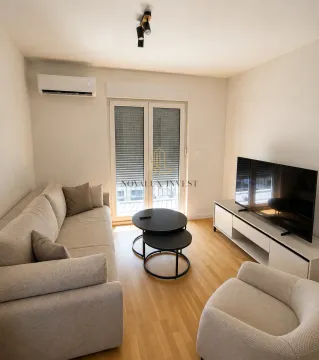 Rent, one bedroom apartment, 40m², Pobrežje, Podgorica - image 2