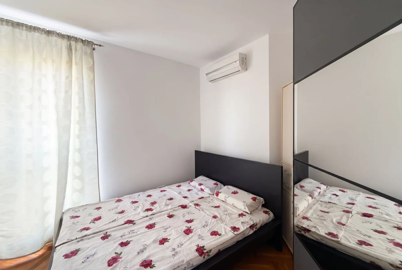 Rent, two bedroom apartment, 57m², Bečići, Budva