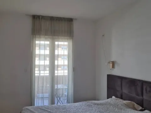 Izdavanje, jednosoban stan, 49m², Central Point, Podgorica - image 8