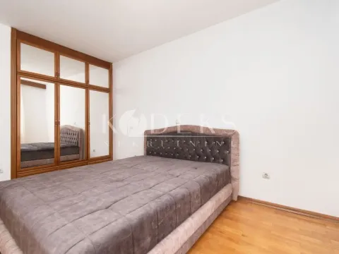 Izdavanje, dvosoban stan, 75m², Stara Varoš, Podgorica - image 28