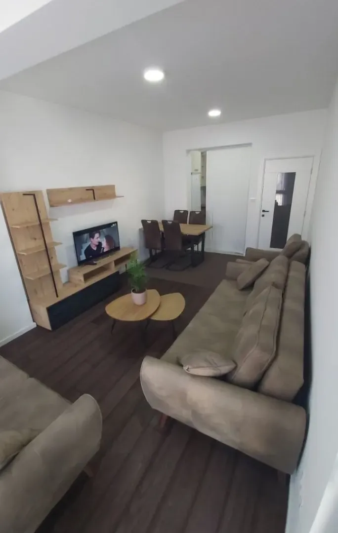 Izdavanje, jednosoban stan, 46m², Vezirov Most, Podgorica