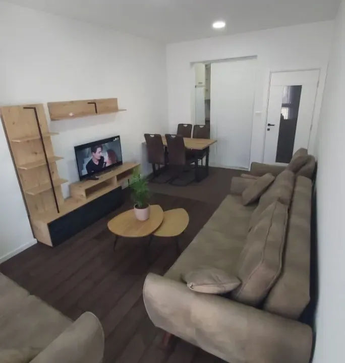 Izdavanje, jednosoban stan, 46m², Vezirov Most, Podgorica