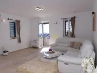 Izdavanje, kuća, 200m², Bar, Crna Gora - image 5