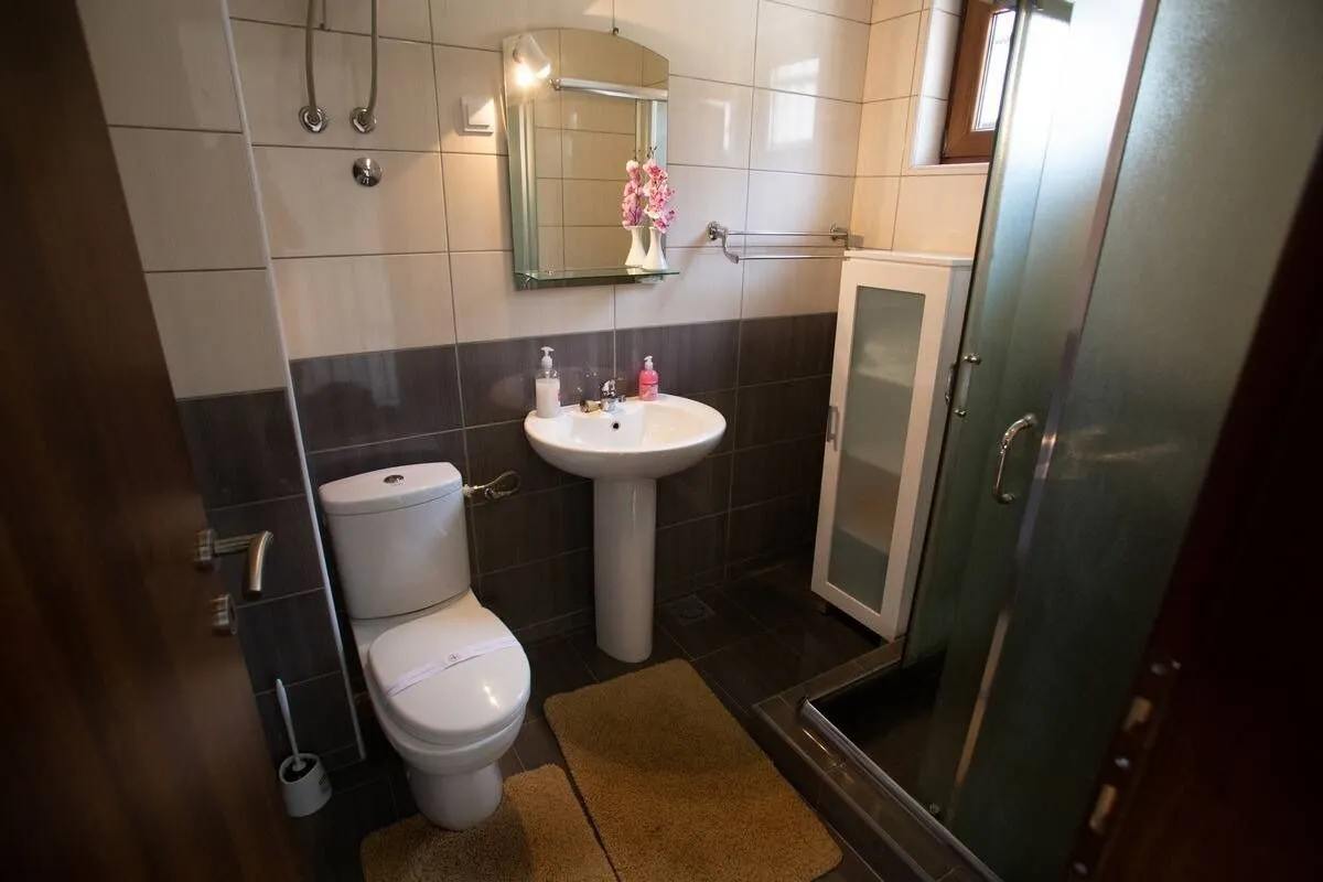 Rent, house, 110m², Lapčići, Budva