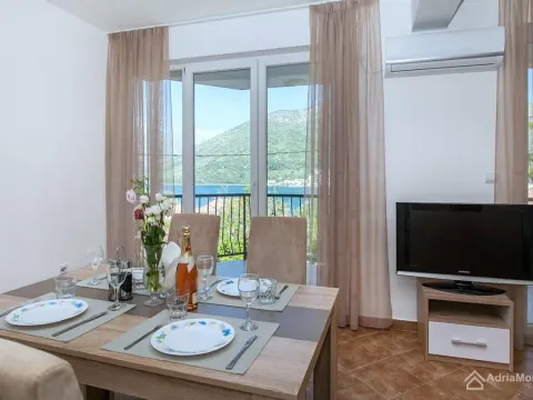 Sale, one bedroom apartment, 62m², Kamenari, Herceg Novi - image 4