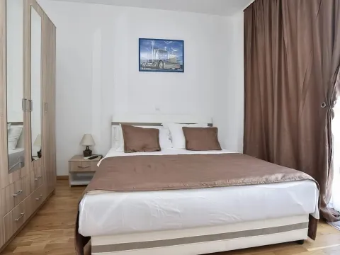 Rent, one bedroom apartment, 45m², Gospoština, Budva - image 2