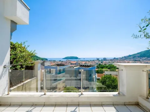 Sale, one bedroom apartment, 65m², Budva, Crna Gora - image 24