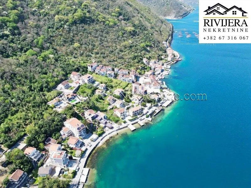 Sale, house, 300m², Stoliv, Kotor