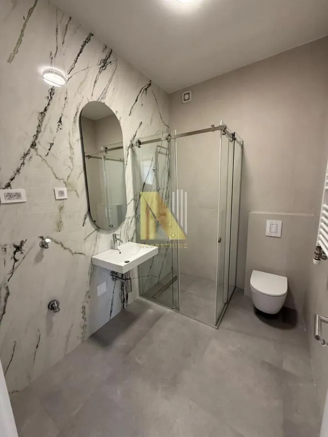 Prodaja, četvorosoban stan, 116m², Bulevar Evrope, Novi Sad Sve Podlokacije