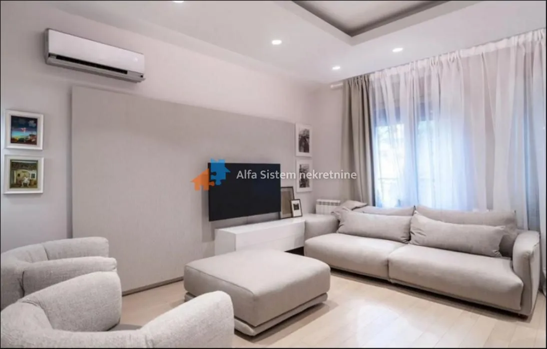 Rent, four bedroom apartment, 103m², Stari Grad, Beograd
