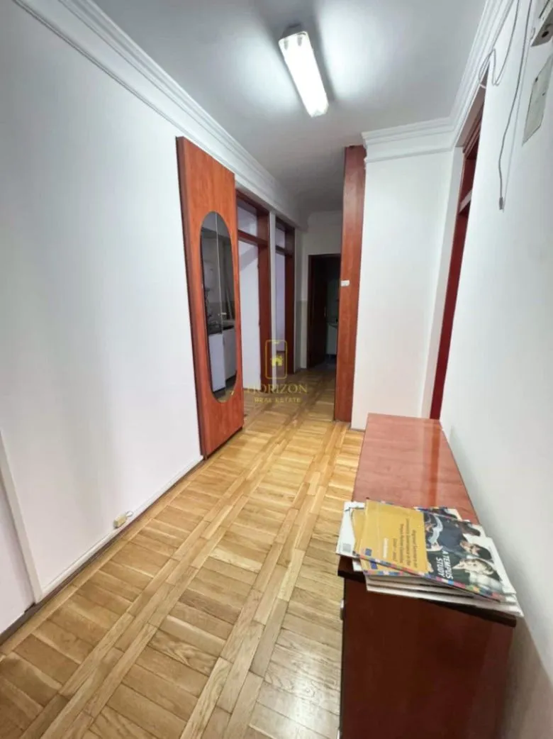 Izdavanje, poslovni prostor, 92m², Preko Morače, Podgorica