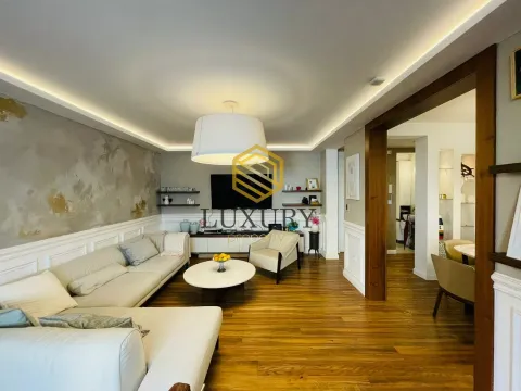 Prodaja, trosoban stan, 122m², Centar, Podgorica - image 1