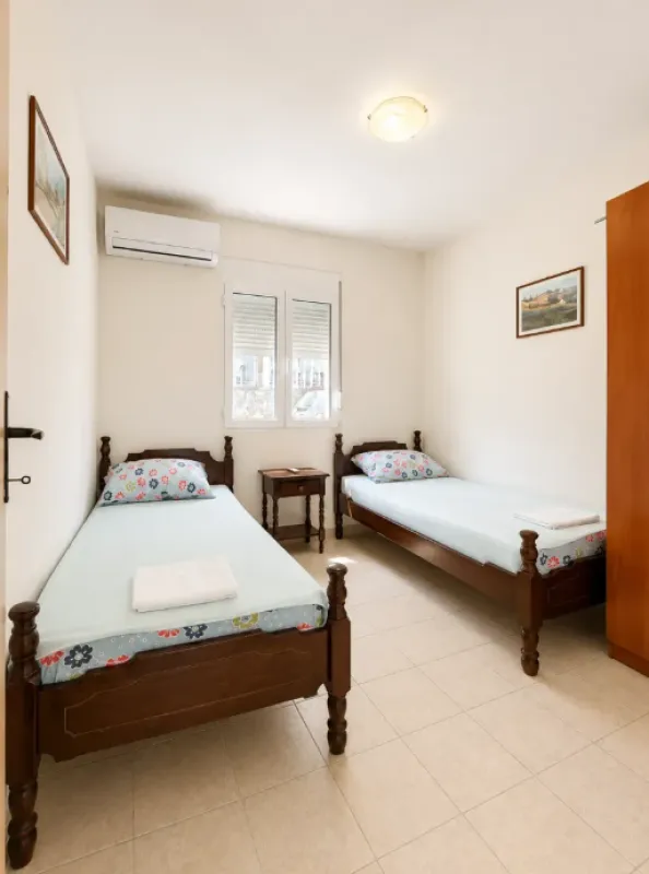 Prodaja, dvosoban stan, 80m², Đuraševići, Tivat