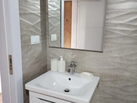 Prodaja, jednosoban stan, 34m², Ulcinj, Crna Gora - image 4