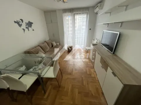 Izdavanje, jednosoban stan, 36m², Rotkvarija, Novi Sad Sve Podlokacije - image 2