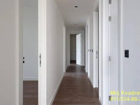 Sale, four bedroom apartment, 147m², Savski Venac, Beograd - image 9