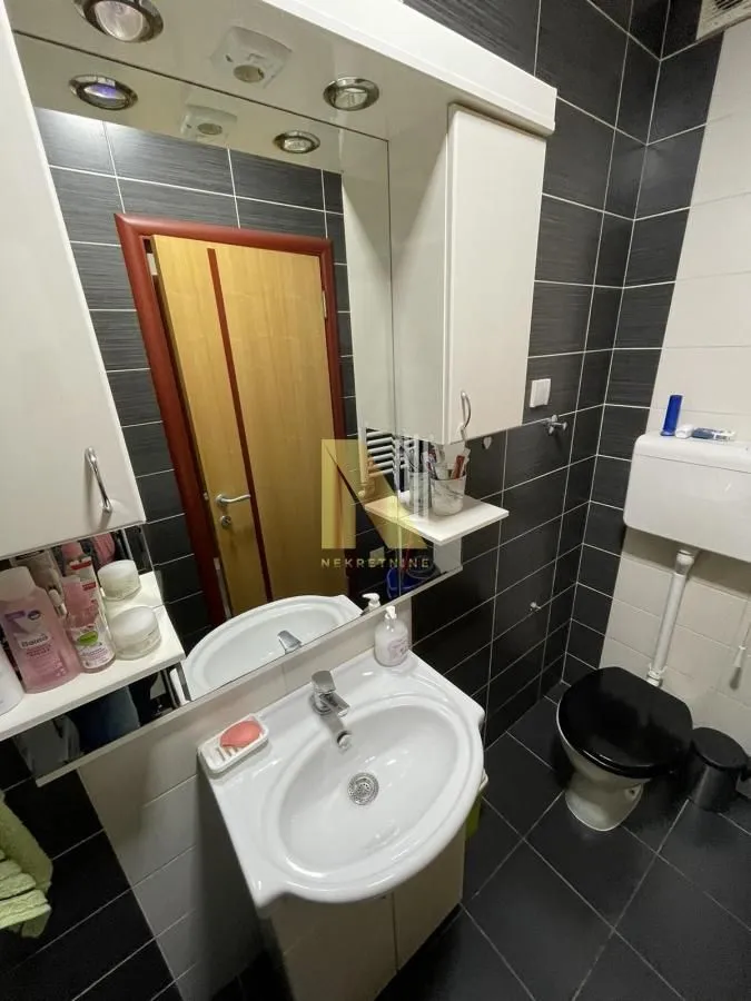 Izdavanje, jednosoban stan, 43m², Nova Detelinara, Novi Sad Sve Podlokacije