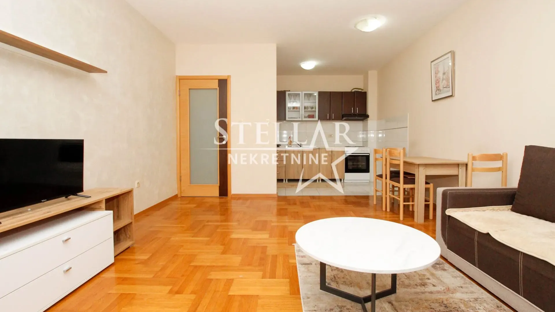 Izdavanje, jednosoban stan, 52m², Tuški Put, Podgorica
