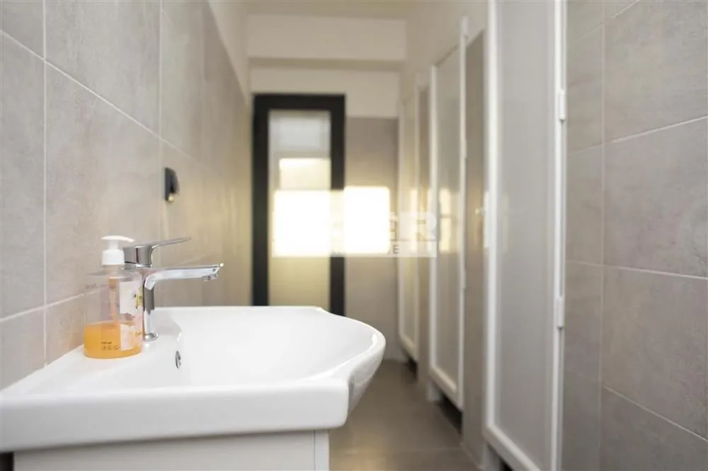 Rent, office space, 1450m², Karaburma, Palilula Sve Podlokacije