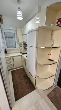 Rent, one bedroom apartment, 40m², Bečići, Budva - image 2