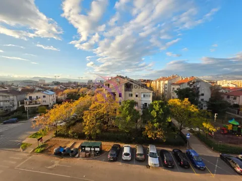 Rent, one bedroom apartment, 46m², Stari Aerodrom, Podgorica - image 12