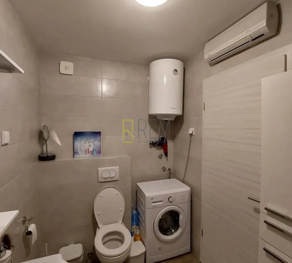 Prodaja, dvosoban stan, 73m², Ljubović, Podgorica