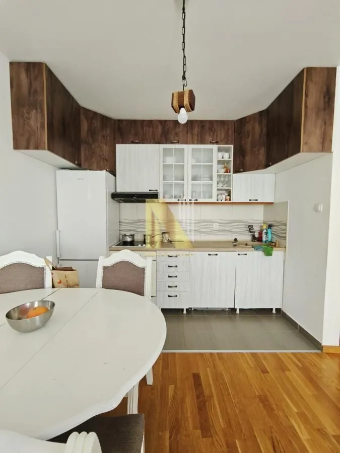 Izdavanje, trosoban stan, 73m², Adice, Novi Sad Sve Podlokacije