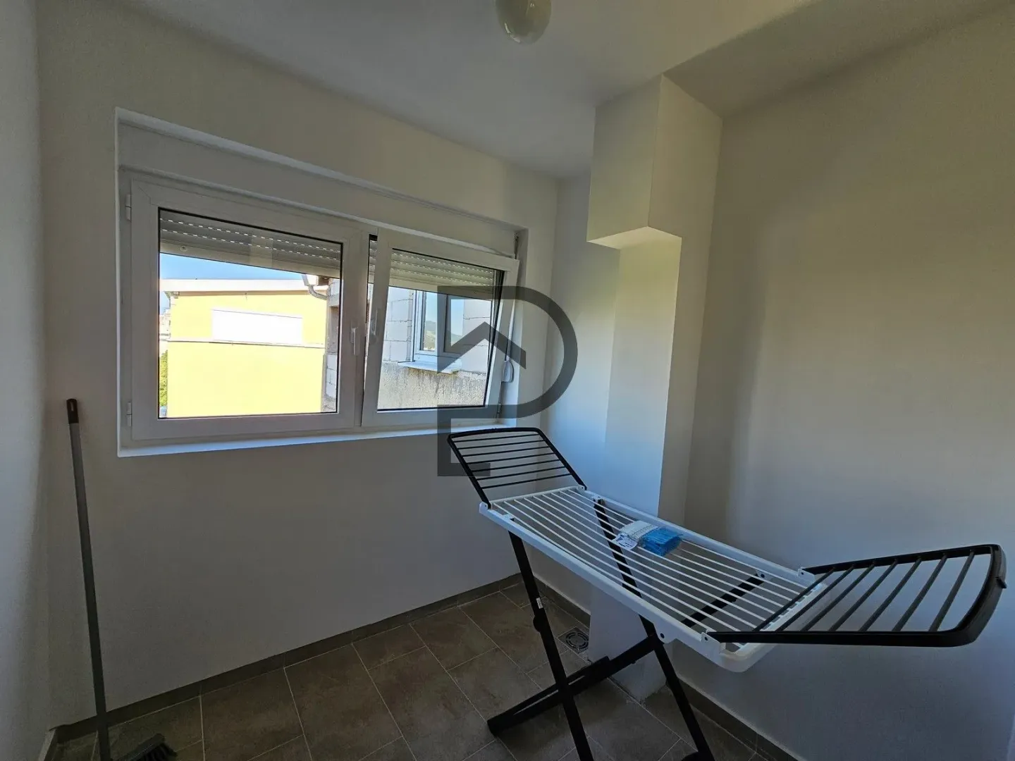 Rent, two bedroom apartment, 70m², Blok 5, Podgorica