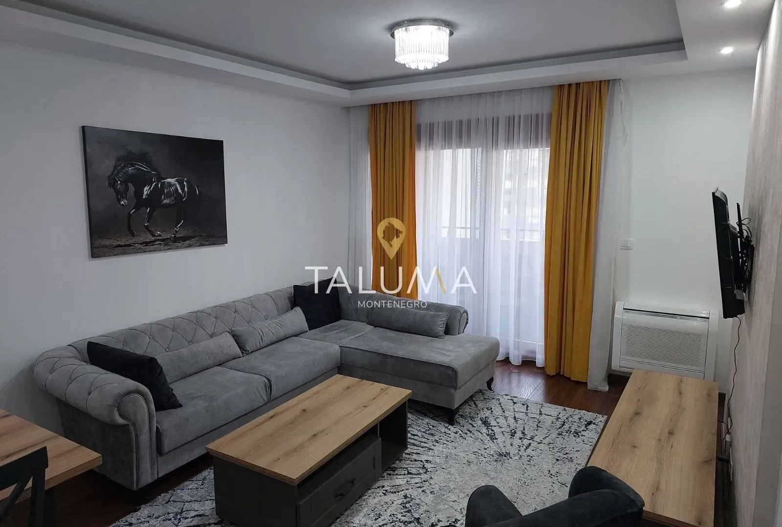 Rent, two bedroom apartment, 77m², City Kvart, Podgorica