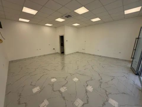 Rent, office space, 42m², Pobrežje, Podgorica - image 4