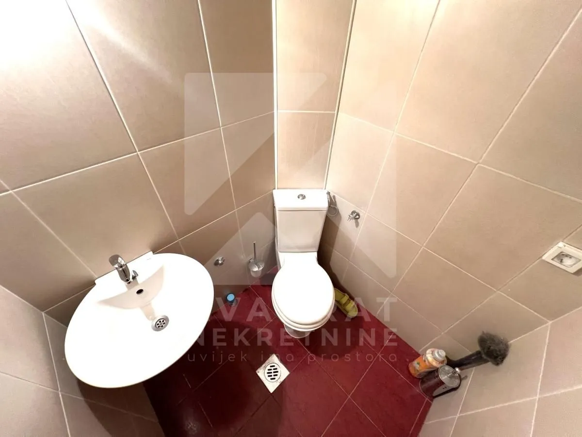 Izdavanje, kuća, 137m², Murtovina, Podgorica