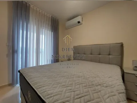 Izdavanje, dvosoban stan, 67m², Radanovići, Kotor - image 11
