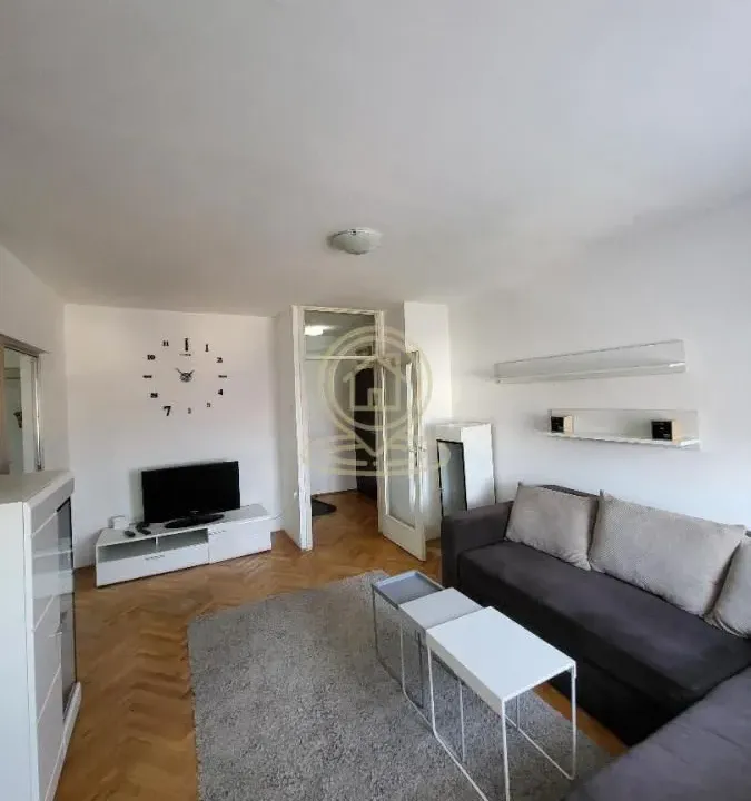 Izdavanje, dvosoban stan, 56m², Medijana, Niš