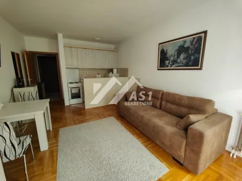 Izdavanje, stan, 25m², Rotkvarija, Novi Sad Sve Podlokacije - image 3