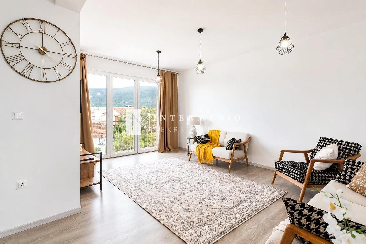 Prodaja, dvosoban stan, 85m², Đenovići, Herceg Novi