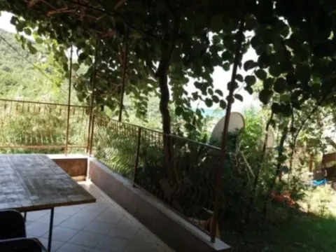 Rent, house, 250m², Zelenika, Herceg Novi - image 3