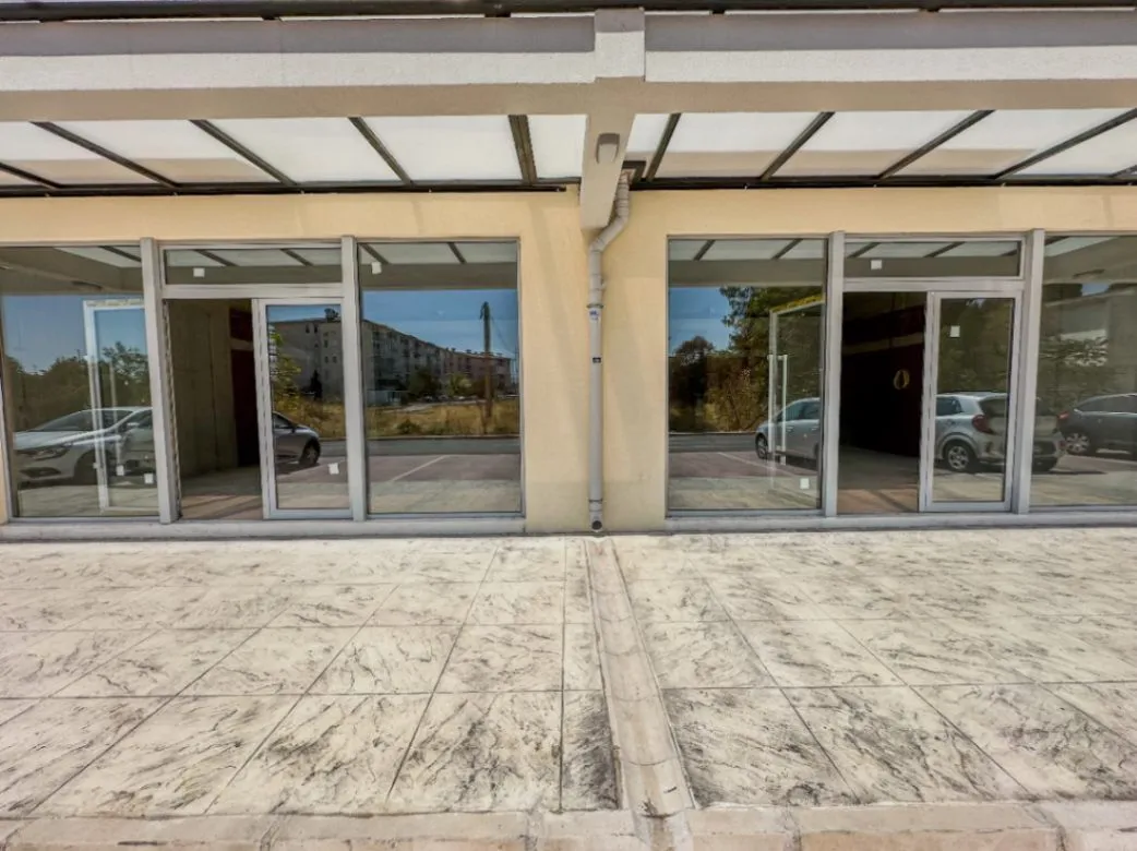 Rent, office space, 45m², Pobrežje, Podgorica
