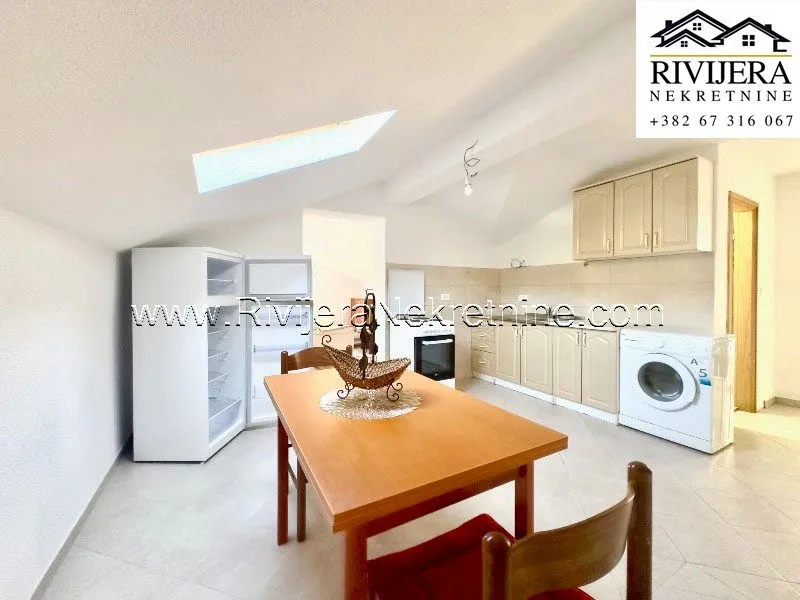 Prodaja, kuća, 350m², Gradiošnica, Tivat