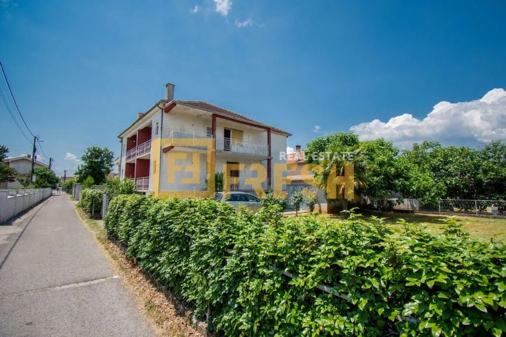 Sale, house, 214m², Tološi, Podgorica