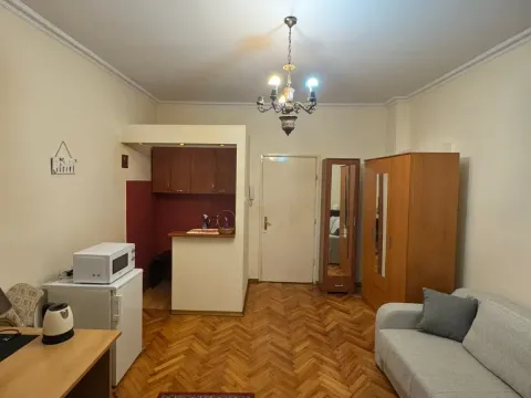 Izdavanje, garsonjera, 32m², Centar, Podgorica - image 2
