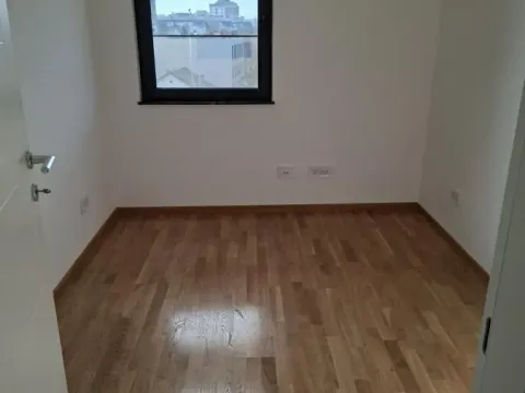 Prodaja, četvorosoban stan, 116m², Pančevo, Srbija - image 4