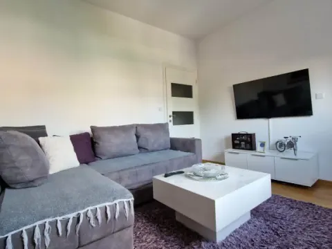 Rent, one bedroom apartment, 45m², Drač, Podgorica - image 5